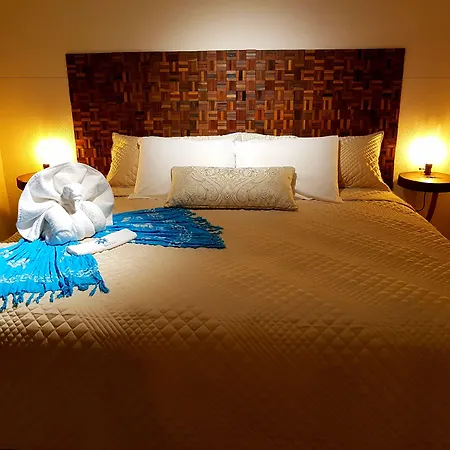 Bloom! Exclusive Boutique B&B (Adults Only)