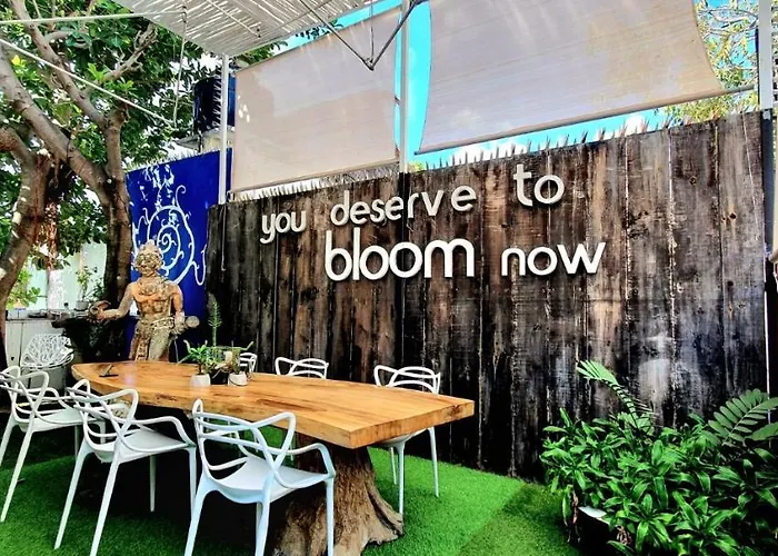 Bloom! Exclusive Boutique (adults Only)